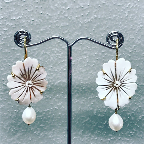 Pendant Earrings with Cameo " Flowers and Pearls "