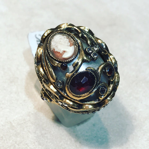 Ring with Cameo and Red quartz ref. A3546C