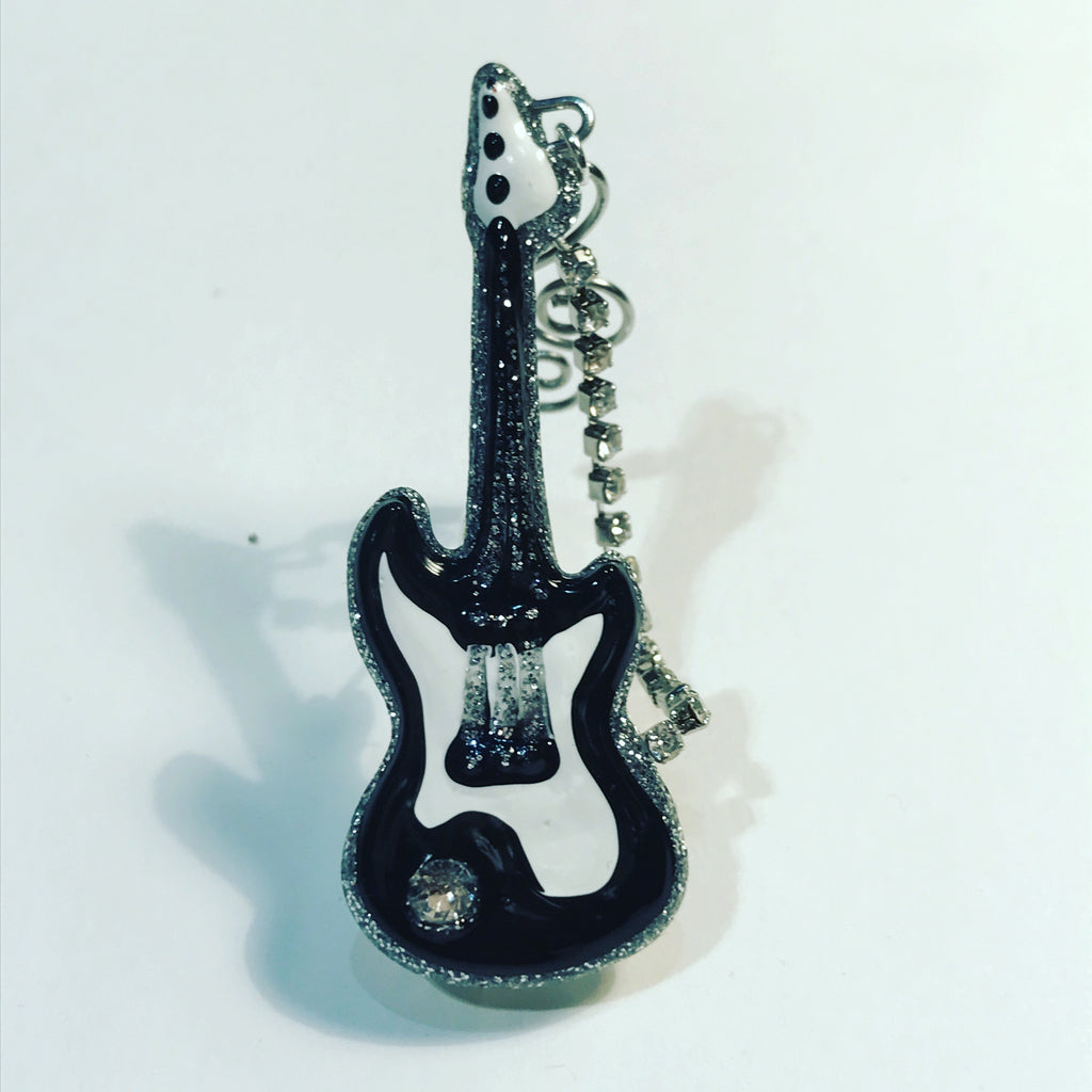 Brooch with Black and White Polish : " Guitar "