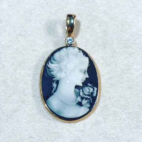 Pendant with Cameo " Old Portrait "